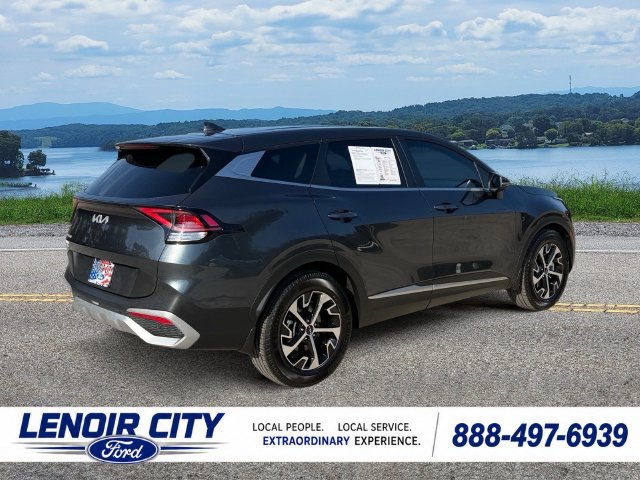 Used 2024 Kia Sportage EX FWD image 3