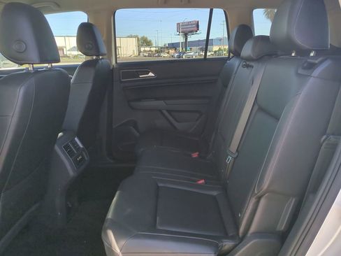 Used 2018 Volkswagen Atlas SE image 17