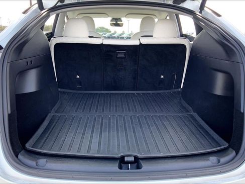 Used 2021 Tesla Model Y Performance image 29