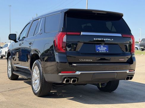 Used 2025 GMC Yukon Denali AWD/4WD image 7