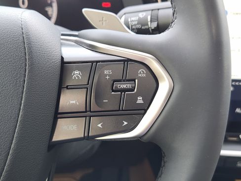 Used 2024 Lexus RZ 300e Premium image 36