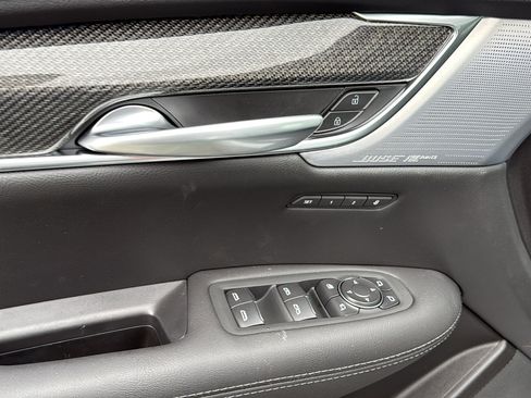 New 2025 Cadillac XT5 Sportv w/ Technology Package image 11