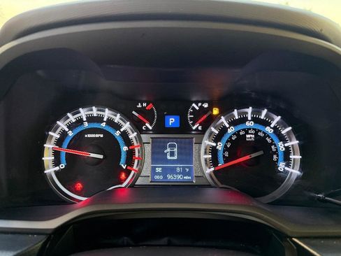 Used 2018 Toyota 4Runner SR5 Premium image 22