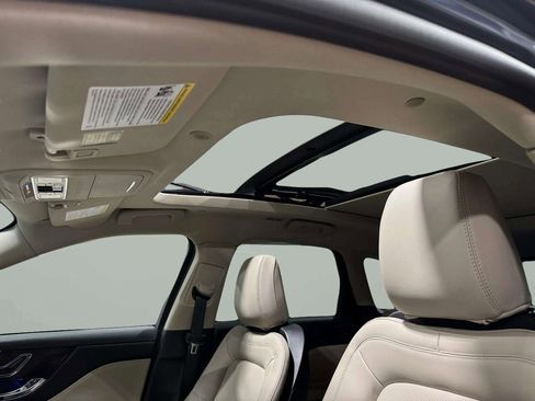 Certified 2025 Lincoln Corsair Grand Touring image 15