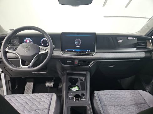 New 2026 Volkswagen Tiguan S AWD/4WD image 17