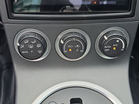 Used 2003 Nissan 350Z Touring image 16