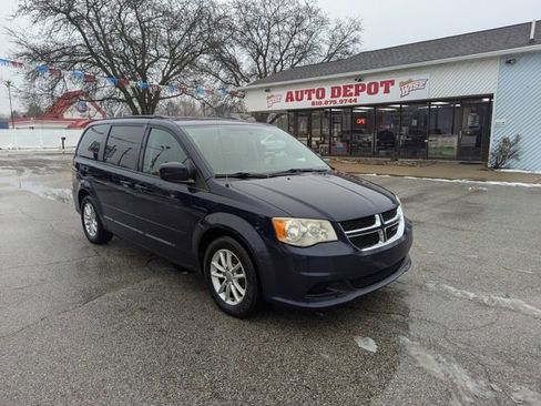 Used 2014 Dodge Grand Caravan SXT image 1
