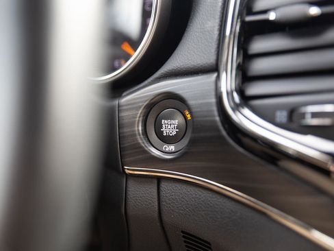 Used 2020 Jeep Grand Cherokee Limited X image 7