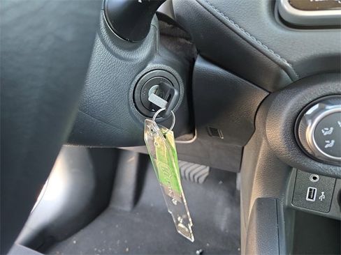 New 2025 Nissan Versa S w/ Trunk Package image 20