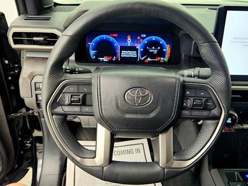 Used 2024 Toyota Tacoma Limited AWD/4WD image 14