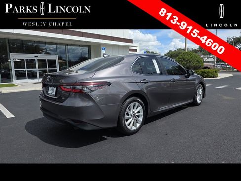 Used 2023 Toyota Camry LE image 3