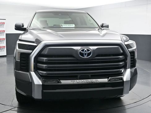 Used 2024 Toyota Tundra Limited AWD/4WD image 3