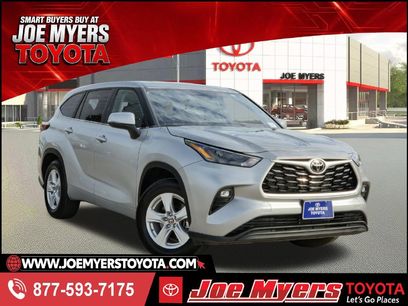 Used 2025 Toyota Highlander LE