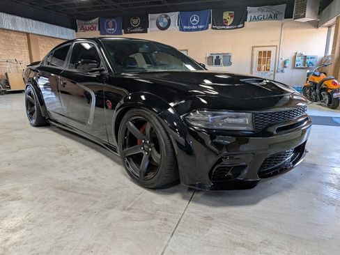 Used 2018 Dodge Charger SRT Hellcat w/ Harman/Kardon Audio Group RWD image 1