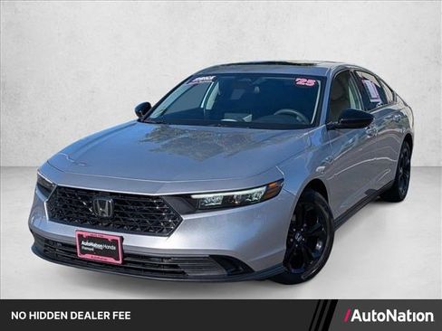 Used 2025 Honda Accord SE image 1