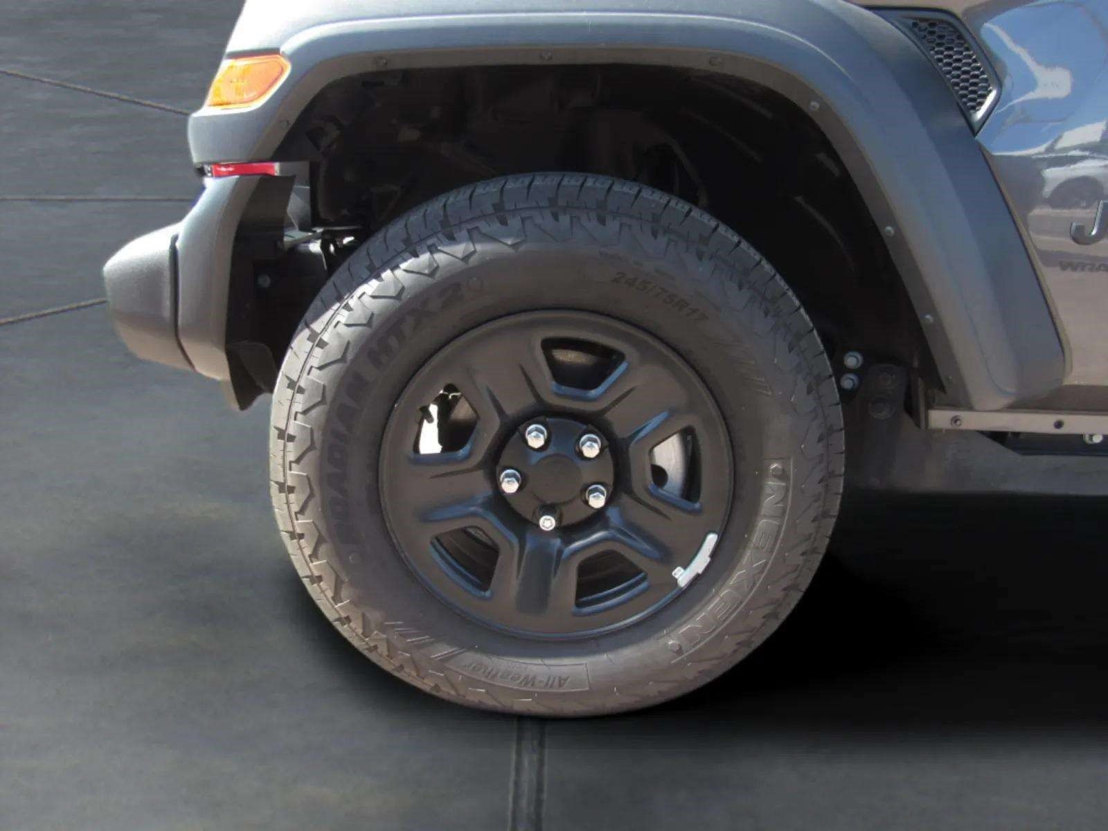 Used 2026 Jeep Wrangler Unlimited Sport AWD/4WD image 4