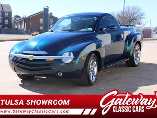 Used 2005 Chevrolet SSR w/ Preferred Equipment Group video 1