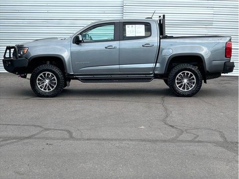 Used 2022 Chevrolet Colorado ZR2 image 7