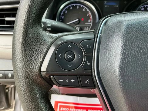 Used 2020 Toyota Camry LE w/ Carpet Mat Package image 26