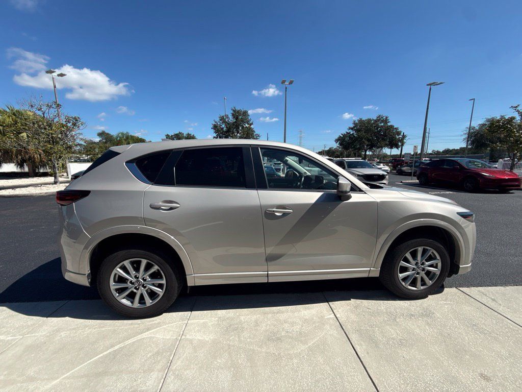 Used 2024 MAZDA CX-5 AWD 2.5 S w/ Preferred Package image 4