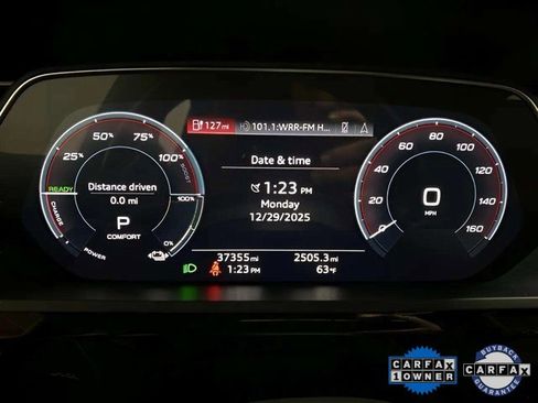 Used 2022 Audi e-tron Premium Plus w/ Premium Plus Package image 10