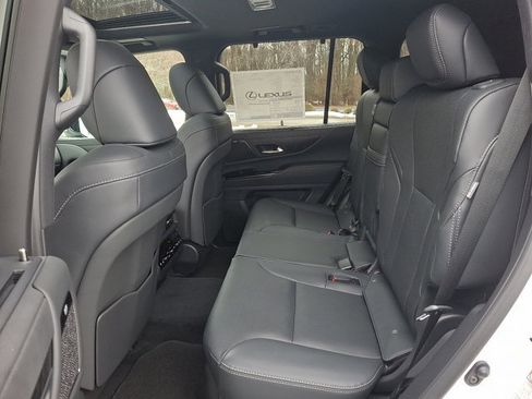 New 2026 Lexus LX 600 4WD w/ Luxury Package image 6