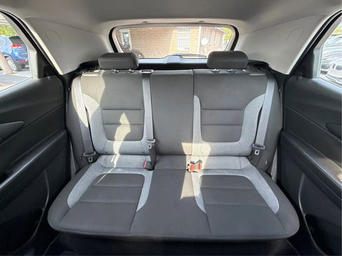 Used 2022 Chevrolet TrailBlazer LS FWD image 19