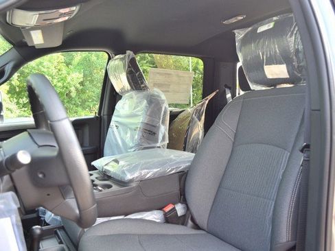 New 2024 RAM 3500 Tradesman w/ Chrome Appearance Group image 15