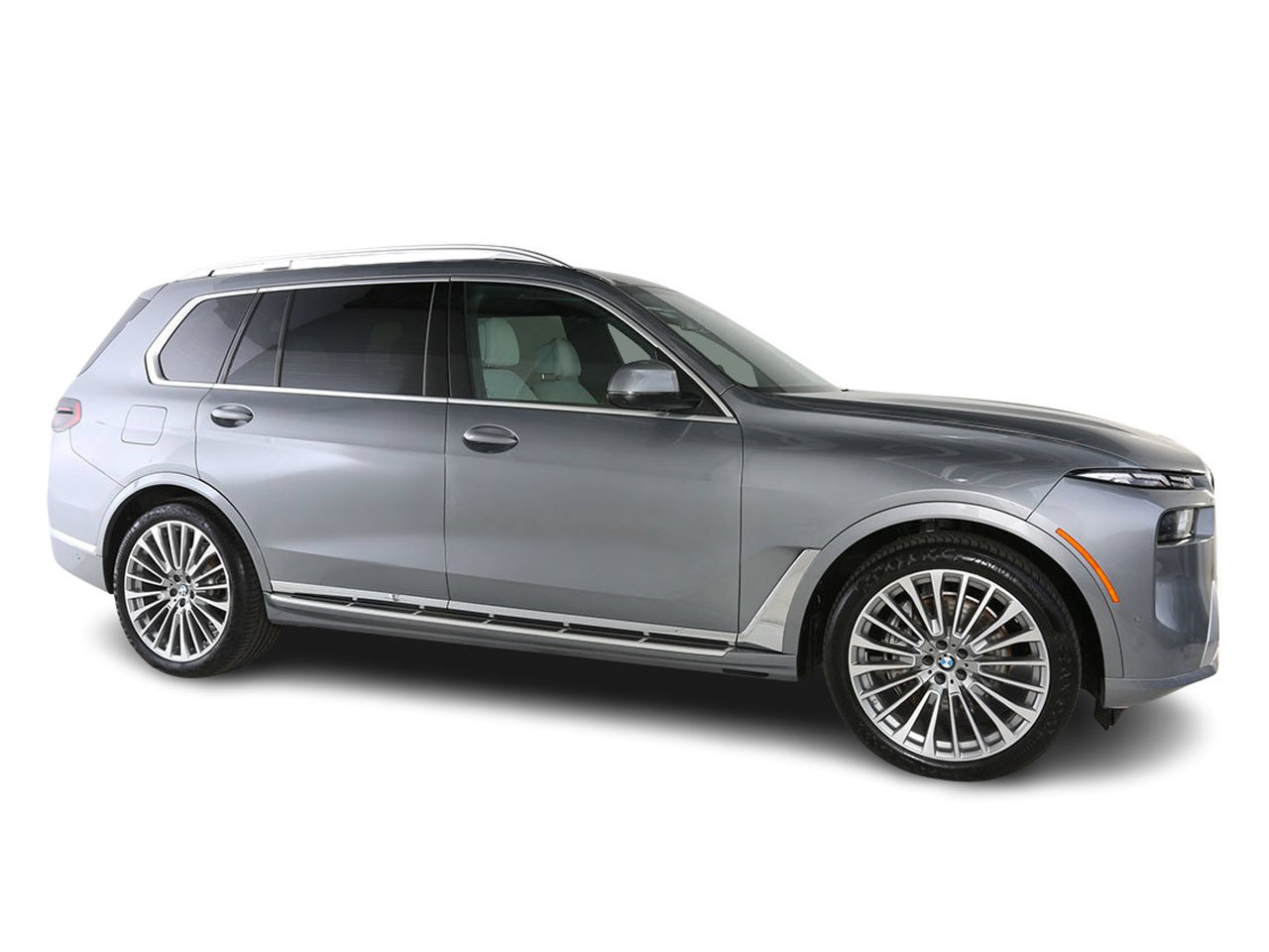 Used 2023 BMW X7 xDrive40i w/ Premium Package AWD/4WD image 16