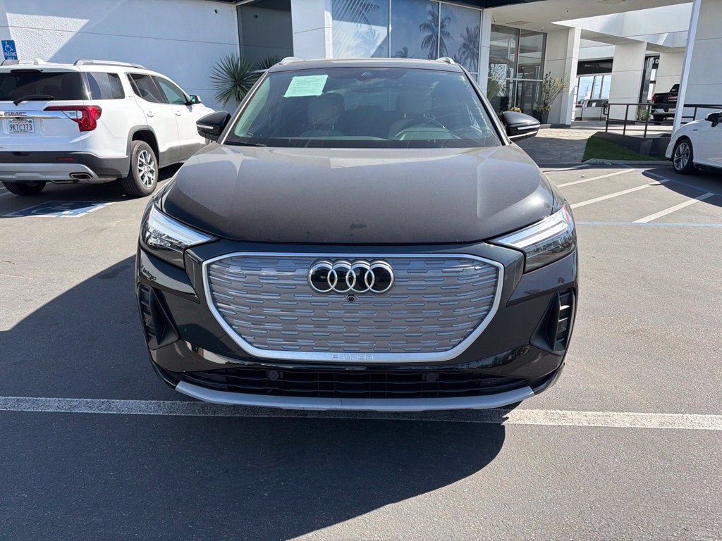 Used 2023 Audi Q4 e-tron Premium w/ Convenience Package RWD image 3