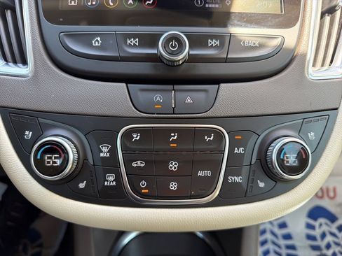 Used 2024 Chevrolet Malibu LT FWD image 34