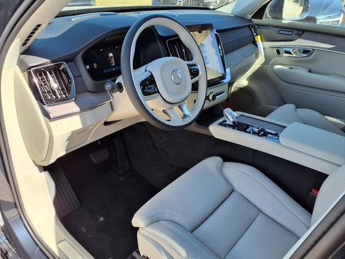 New 2026 Volvo XC90 B6 Ultra w/ Protection Package image 12