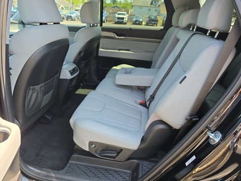 Used 2025 Hyundai Palisade SEL AWD/4WD image 19