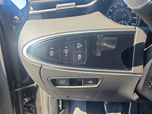 Used 2025 Genesis GV70 3.5T Sport w/ Sport Advanced Package image 18