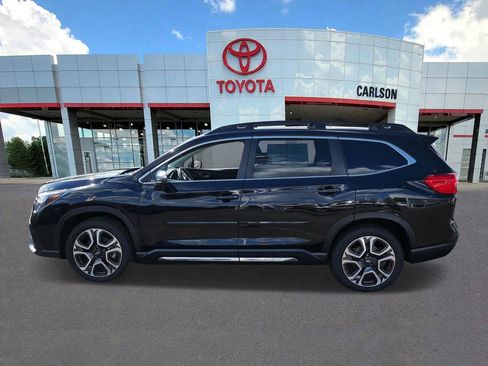 Used 2023 Subaru Ascent Limited w/ Technology Package AWD/4WD image 7