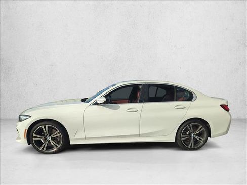 Certified 2024 BMW 330i Sedan w/ Premium Package image 9