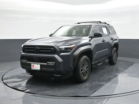 Certified 2025 Toyota 4Runner SR5 AWD/4WD image 1