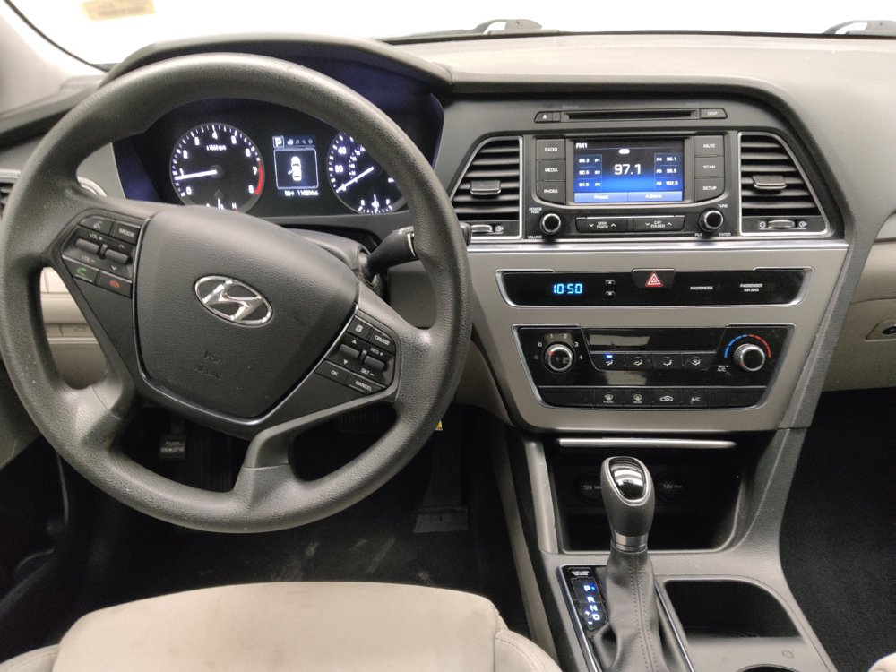 Used 2015 Hyundai Sonata SE w/ Option Group 02 FWD image 22