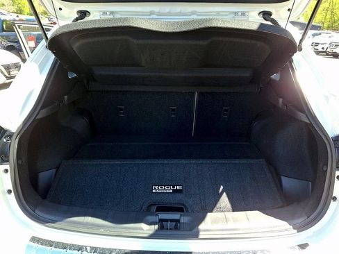 Certified 2022 Nissan Rogue Sport SL AWD/4WD image 29
