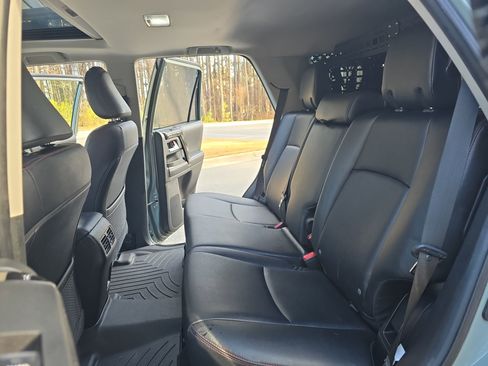 Used 2022 Toyota 4Runner TRD Off-Road Premium image 16