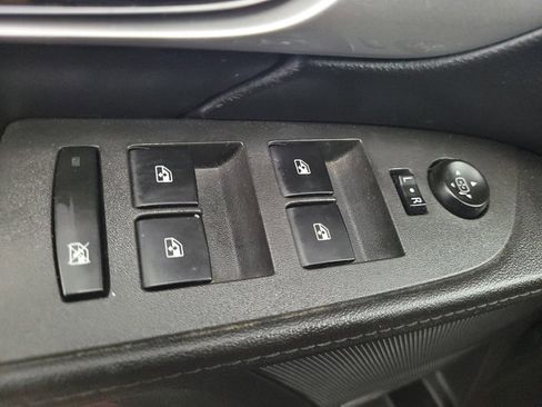 Used 2016 GMC Terrain SLT image 27