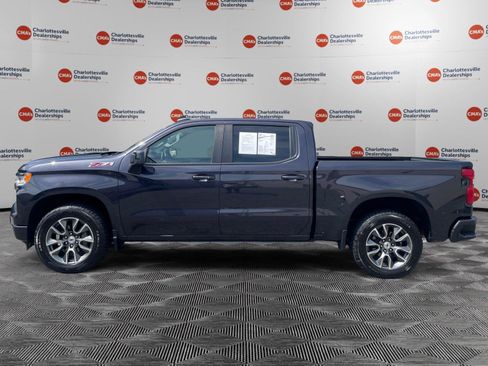 Used 2022 Chevrolet Silverado 1500 RST w/ Z71 Off-Road Package AWD/4WD image 2
