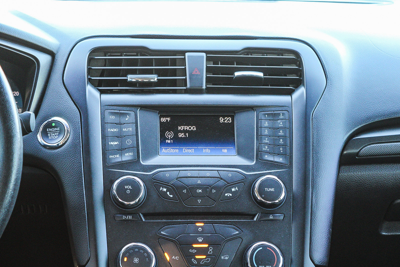 Used 2018 Ford Fusion S w/ Equipment Group 101A FWD image 15