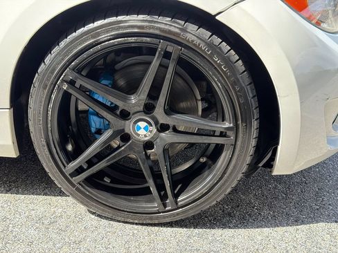 Used 2013 BMW 128i Convertible RWD image 9