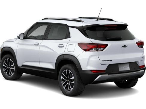 New 2025 Chevrolet TrailBlazer LT w/ Convenience Package image 29