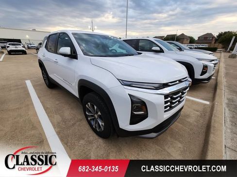 Used 2026 Chevrolet Equinox LT FWD image 1