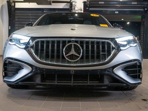 Used 2026 Mercedes-Benz E 53 AMG e 4MATIC Sedan image 2