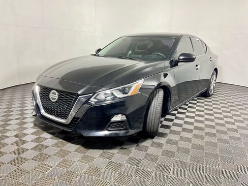 Used 2020 Nissan Altima 2.5 S FWD image 2