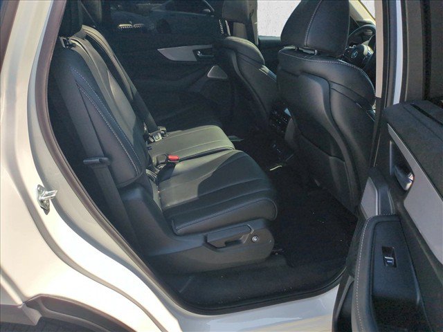 Used 2025 Acura MDX w/ Technology Package FWD image 23
