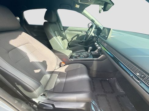 Used 2025 Honda Civic Sport image 30